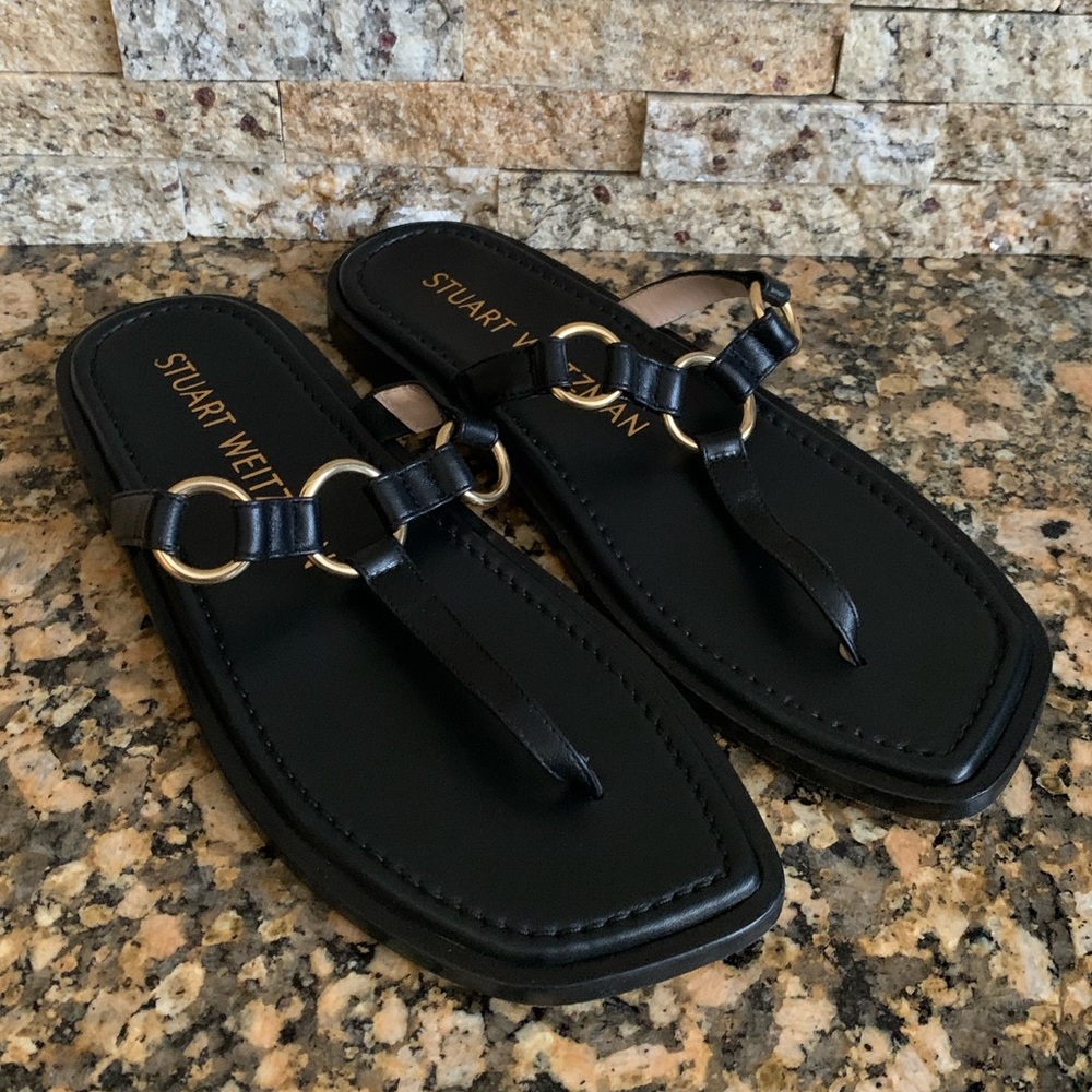 Stuart Weitzman
Lalita Harness Leather Flat Sandals